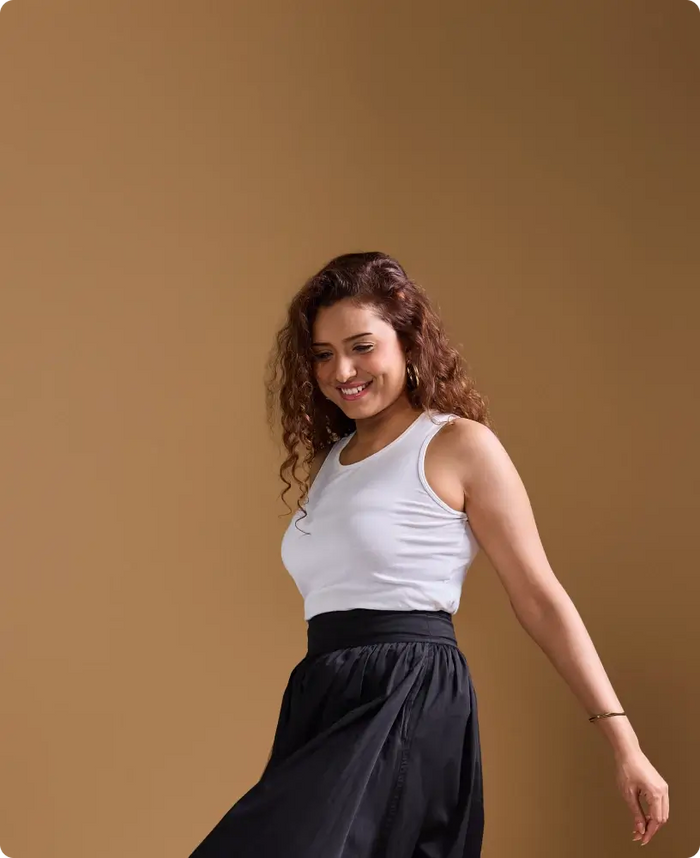 Smooth, high-waisted waistband